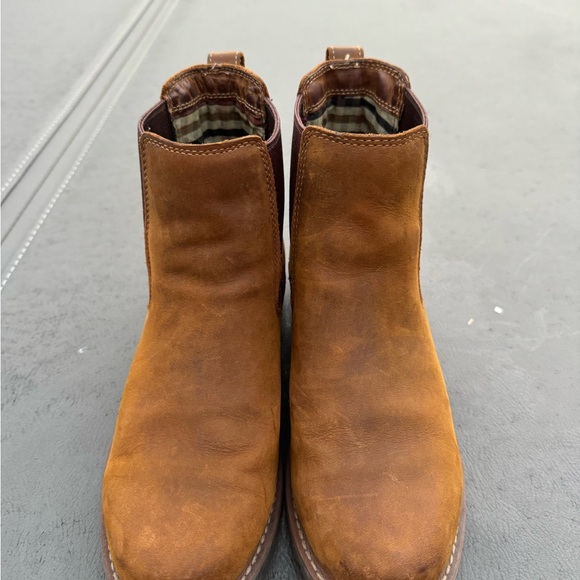 Ariat Wexford Waterproof Chelsea Boot - Weathered Brown - Picture 3 of 6